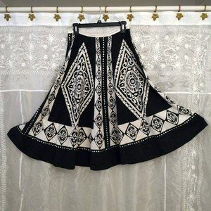 UNIQUE Striking Black & White Circle Skirt, Sequins, S
